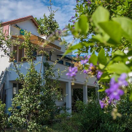 Ecer Pansiyon Kusadası Exterior foto