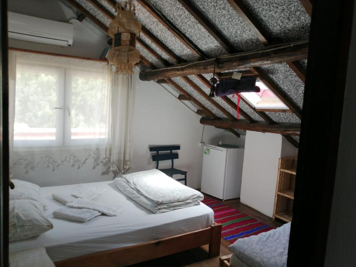 Ecer Pansiyon Kusadası Exterior foto